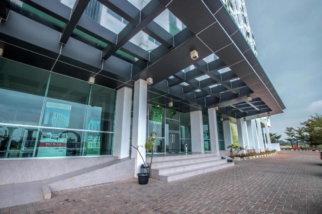 Oyo 258 Flagship The Enviro Hotel Cikarang